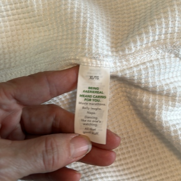 Aerie waffle weave button up - Picture 8 of 8